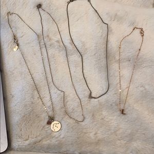Set of 4 necklaces
